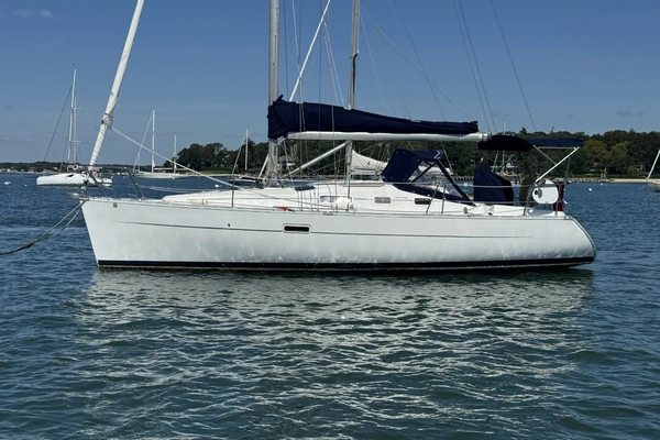 33-ft-Beneteau-2004-- Shelter Island New York United States  yacht for sale