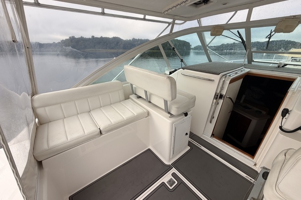 Miss Madison 35ft Cabo Yacht For Sale