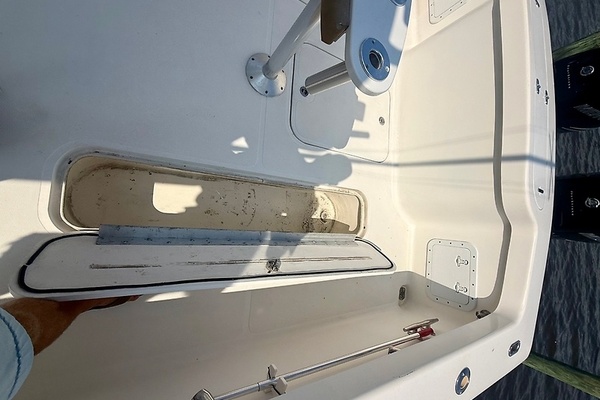 HOOKED ON A FEELING 32ft Jarrett Bay Yacht For Sale