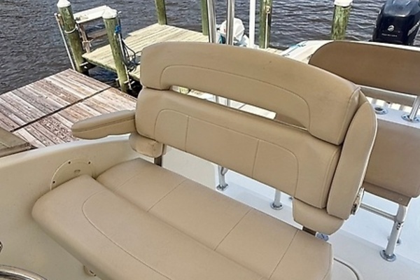 HOOKED ON A FEELING 32ft Jarrett Bay Yacht For Sale
