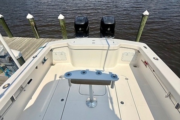 HOOKED ON A FEELING 32ft Jarrett Bay Yacht For Sale