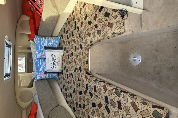 22ft Sea Ray Yacht For Sale