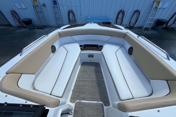 Wake N Lake 20ft Glastron Yacht For Sale