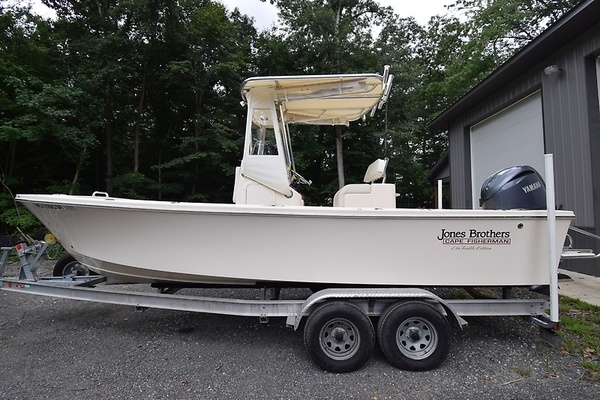 23ft Jones Brothers Yacht For Sale