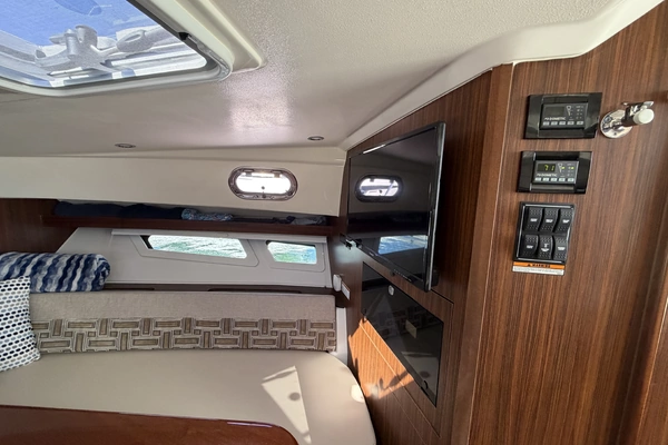 Pursuit OS 355 Offshore Yacht For Sale