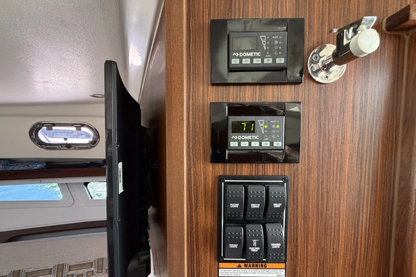Pursuit OS 355 Offshore Yacht For Sale