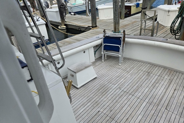 WHITE LIGHENING 42ft Ocean Yachts Yacht For Sale