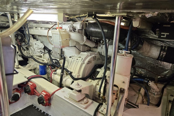 WHITE LIGHENING 42ft Ocean Yachts Yacht For Sale