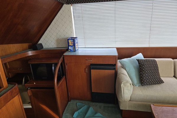 WHITE LIGHENING 42ft Ocean Yachts Yacht For Sale