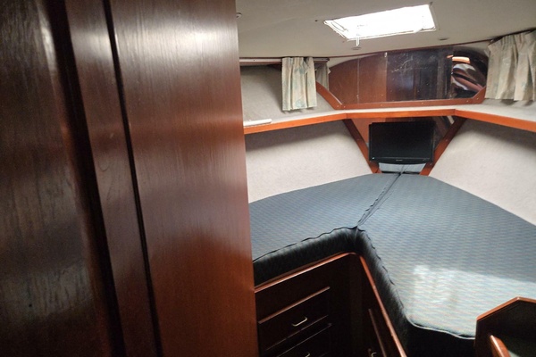 WHITE LIGHENING 42ft Ocean Yachts Yacht For Sale