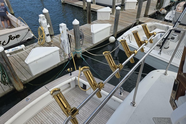 WHITE LIGHENING 42ft Ocean Yachts Yacht For Sale