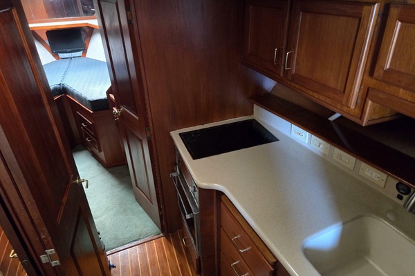 WHITE LIGHENING 42ft Ocean Yachts Yacht For Sale