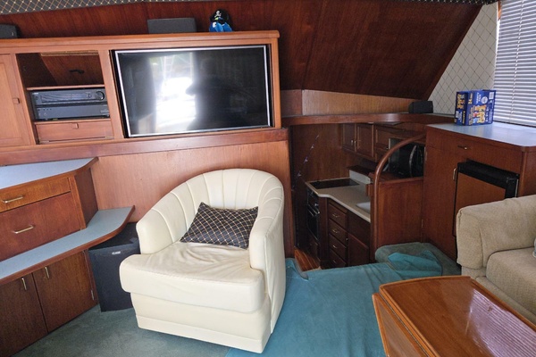 WHITE LIGHENING 42ft Ocean Yachts Yacht For Sale