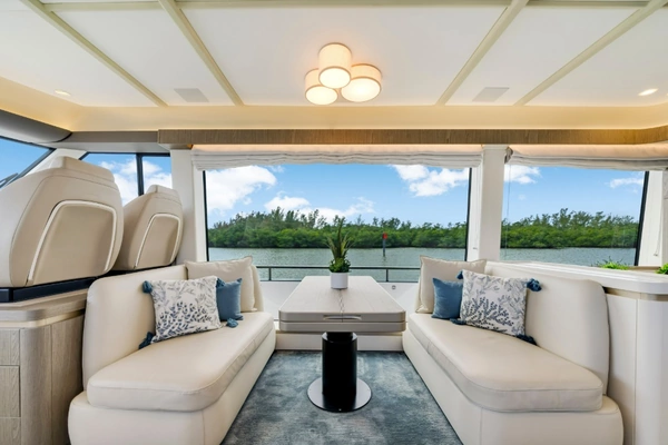 Azimut Magellano 60 Yacht For Sale