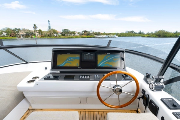 Azimut Magellano 60 Yacht For Sale