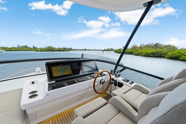 Azimut Magellano 60 Yacht For Sale