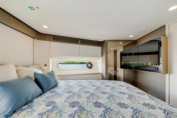 Azimut Magellano 60 Yacht For Sale