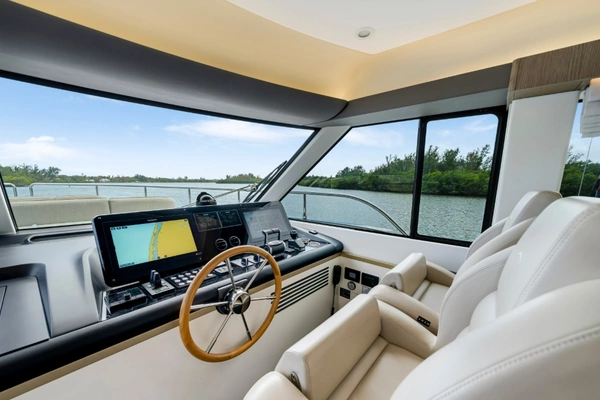 Azimut Magellano 60 Yacht For Sale