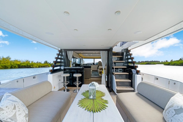 Azimut Magellano 60 Yacht For Sale