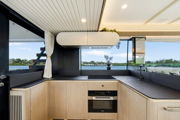 Azimut Magellano 60 Yacht For Sale