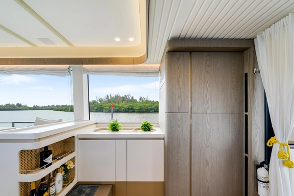 Azimut Magellano 60 Yacht For Sale