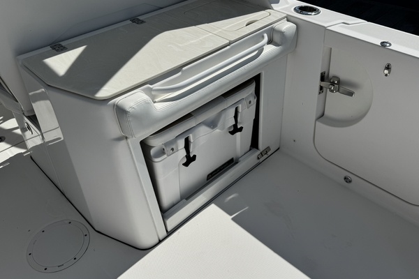 26ft Edgewater Yacht For Sale