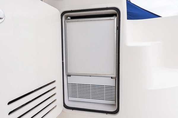 Sea Ray 52 Sedan Bridge Yacht For Sale