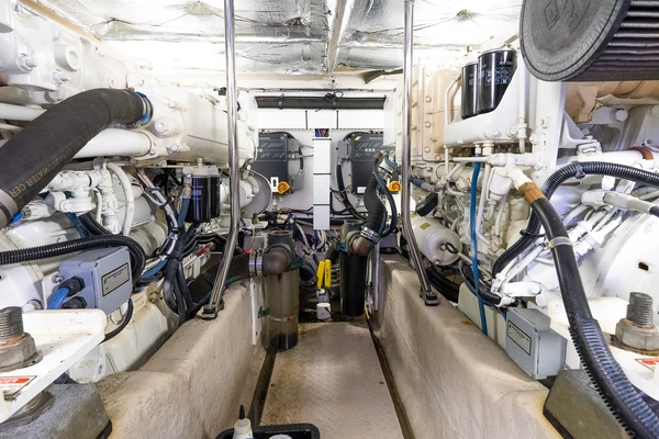 Sea Ray 52 Sedan Bridge Yacht For Sale