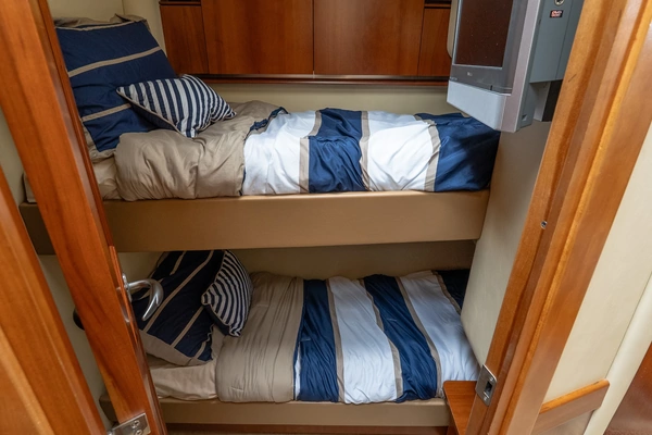 Sea Ray 52 Sedan Bridge Yacht For Sale