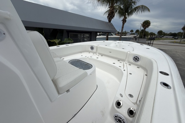 27ft Tidewater Yacht For Sale