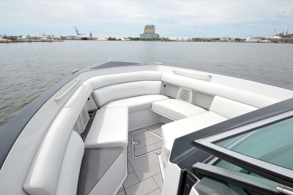 32ft Aviara Yacht For Sale