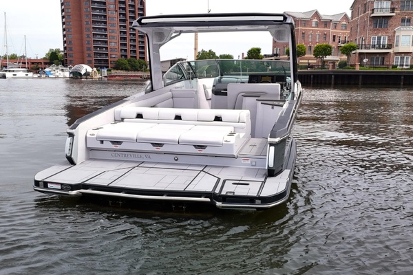 32ft Aviara Yacht For Sale