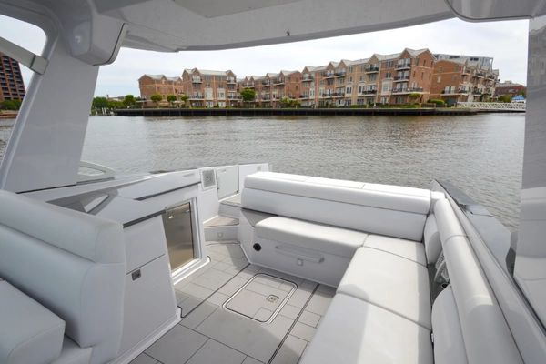 Aviara AV 32 Yacht For Sale