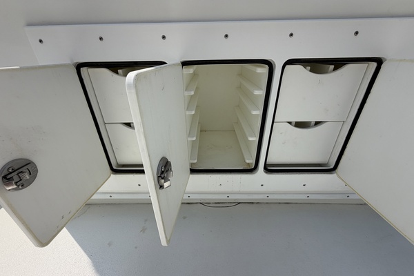 Liquid Asset 42ft Yellowfin Yacht For Sale