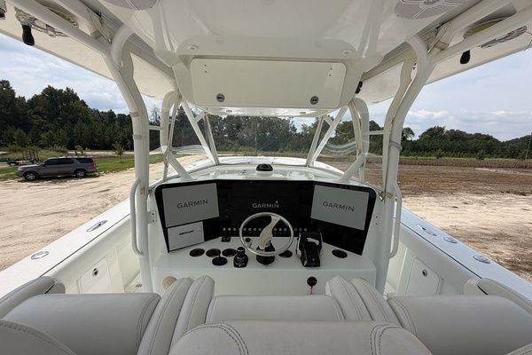 Liquid Asset 42ft Yellowfin Yacht For Sale