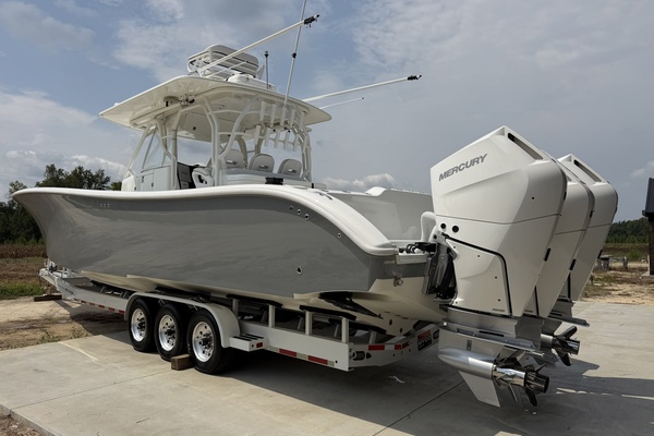 Liquid Asset 42ft Yellowfin Yacht For Sale
