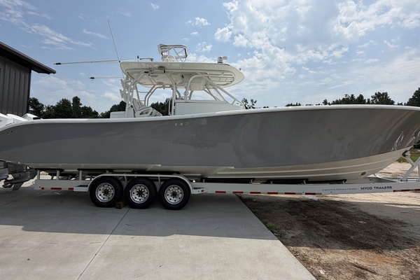 Liquid Asset 42ft Yellowfin Yacht For Sale