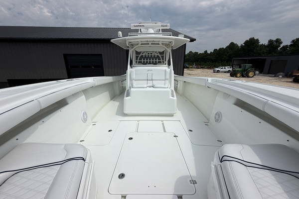 Liquid Asset 42ft Yellowfin Yacht For Sale