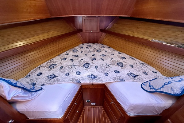 40ft Alden Yacht For Sale