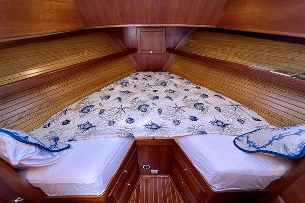 Alden 40 Express Yacht For Sale