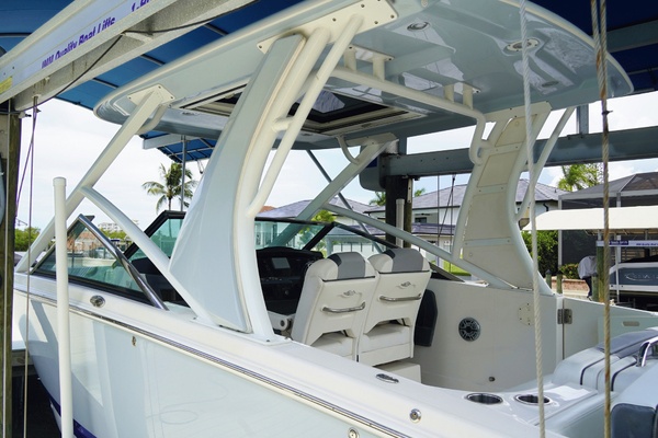 28ft Chaparral Yacht For Sale