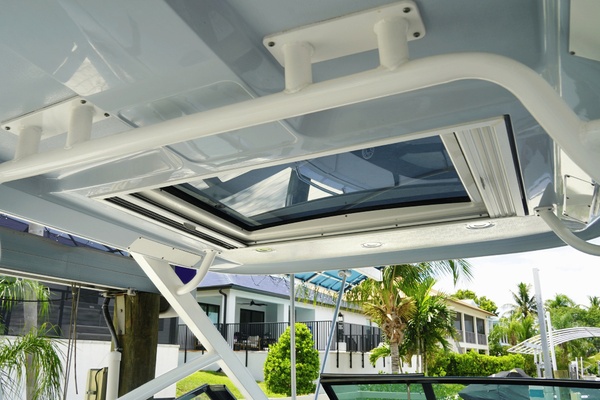 28ft Chaparral Yacht For Sale