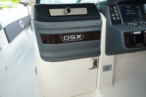 28ft Chaparral Yacht For Sale