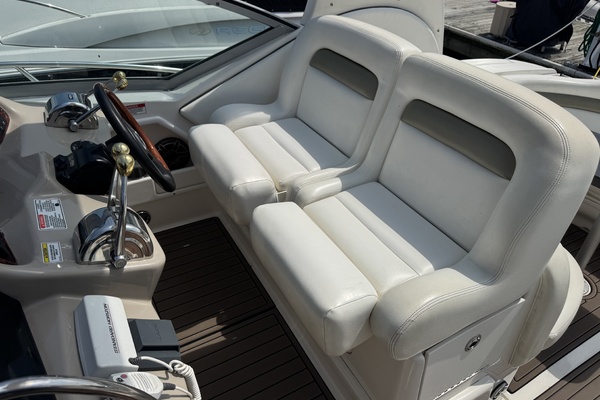 32ft Sea Ray Yacht For Sale