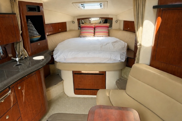32ft Sea Ray Yacht For Sale