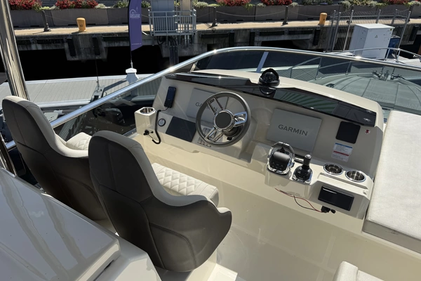 Absolute 62 Fly Yacht For Sale