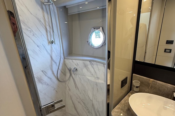 Piggy Bank 62ft Absolute Yacht For Sale