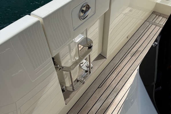 Piggy Bank 62ft Absolute Yacht For Sale
