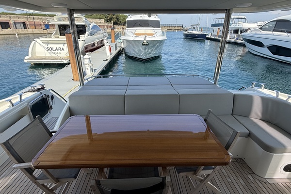 Piggy Bank 62ft Absolute Yacht For Sale