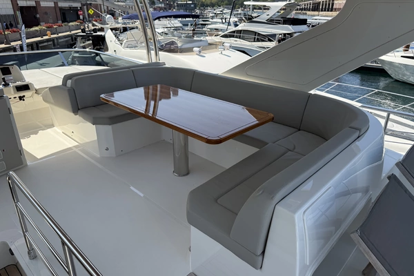 Absolute 62 Fly Yacht For Sale